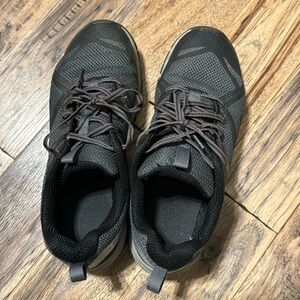 Men Merrell size 9